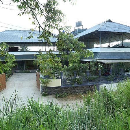 Tranquil Valley Resort 蒙纳 外观 照片