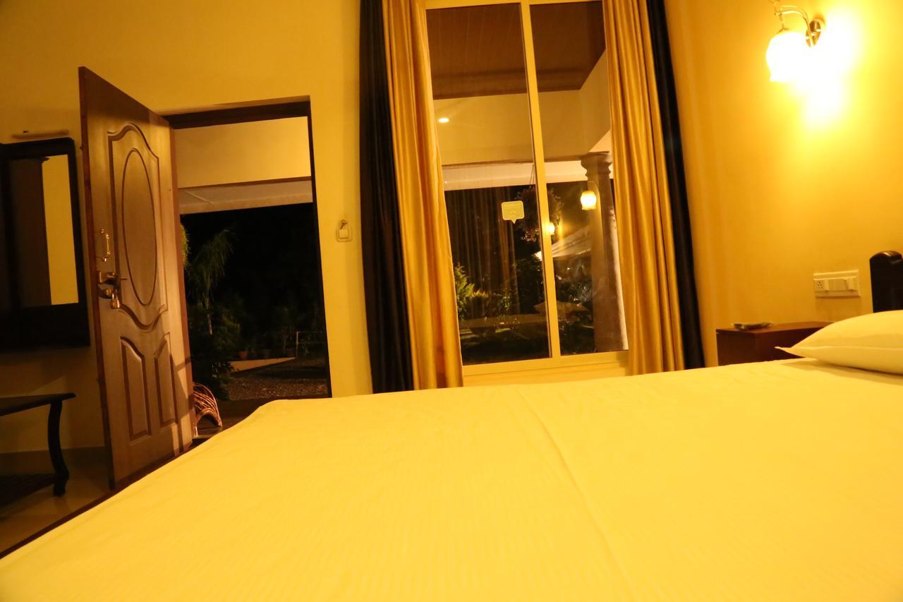 Tranquil Valley Resort 蒙纳 外观 照片