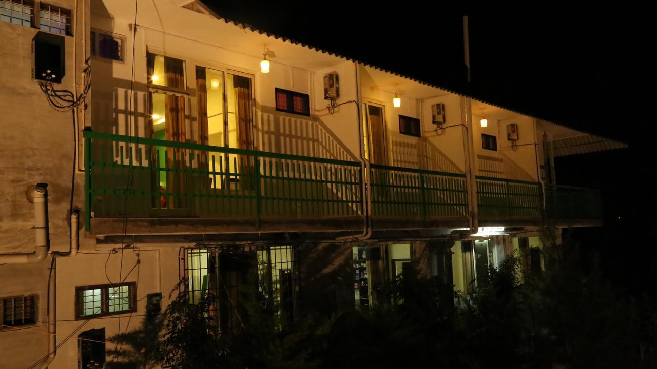 Tranquil Valley Resort 蒙纳 外观 照片