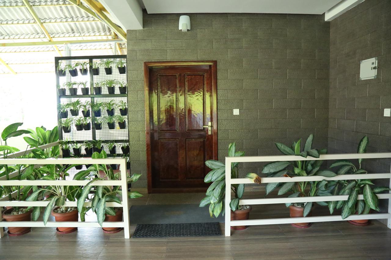 Tranquil Valley Resort 蒙纳 外观 照片